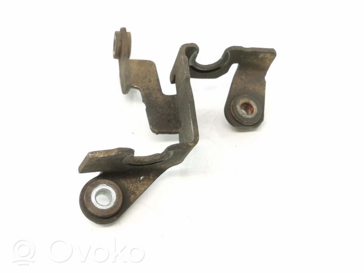 Ford Focus Supporto del cavo della leva del cambio AV6R7474HD