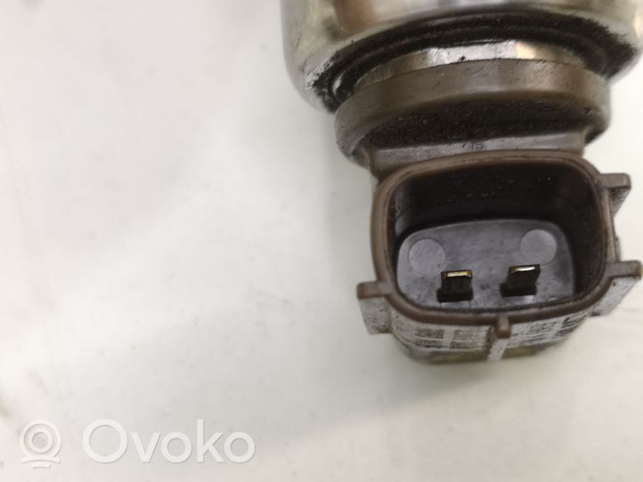 Toyota Avensis T250 Injecteur de carburant 236700R059