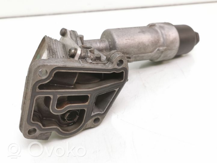 Mercedes-Benz E W211 Supporto di montaggio del filtro dell’olio A2711800610