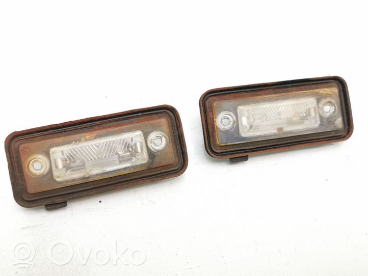 Volkswagen Jetta V Lampa oświetlenia tylnej tablicy rejestracyjnej 1T0827575L