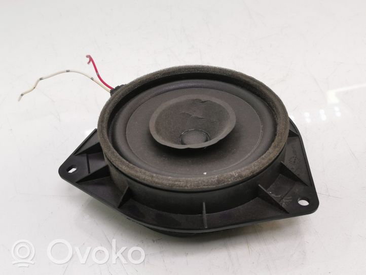 Toyota Avensis T250 Altoparlante portiera posteriore 8616002380