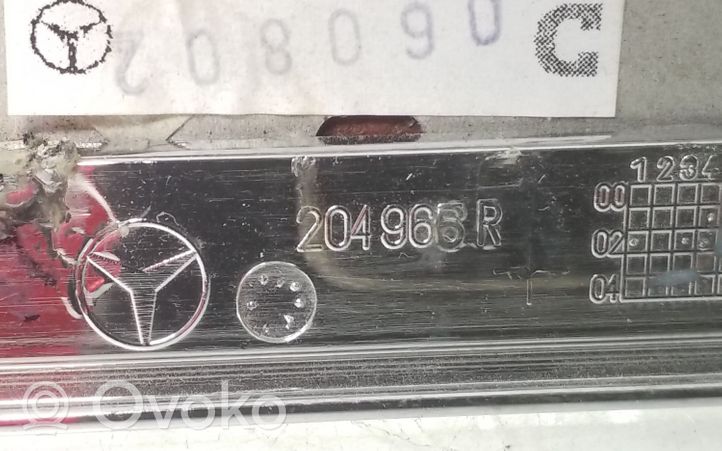 Mercedes-Benz E W211 Altro elemento di rivestimento della portiera anteriore 3150038