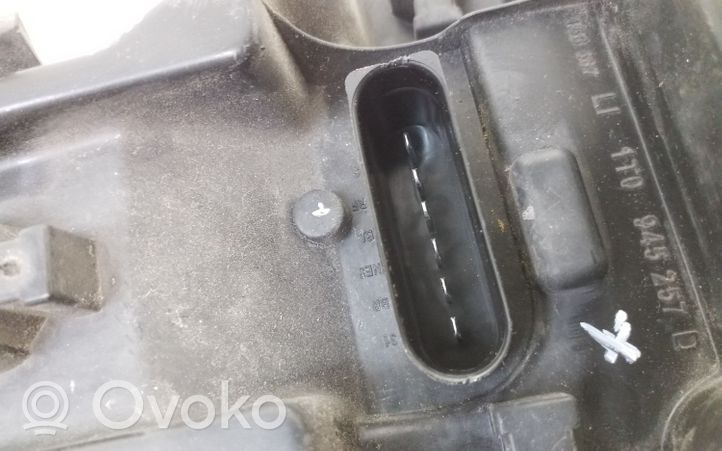 Volkswagen Touran I Galinio žibinto detalė 1T0945257D