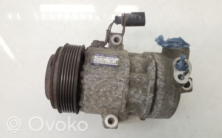 Volkswagen Up Ilmastointilaitteen kompressorin pumppu (A/C) 1S0820803B