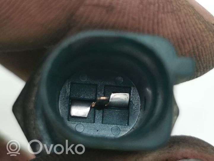 Volkswagen Polo V 6R Oil pressure sensor 036919081C