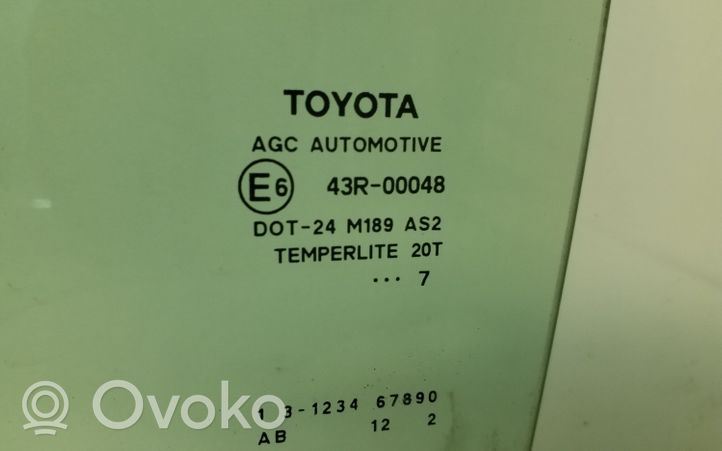 Toyota Auris 150 Szyba drzwi tylnych 