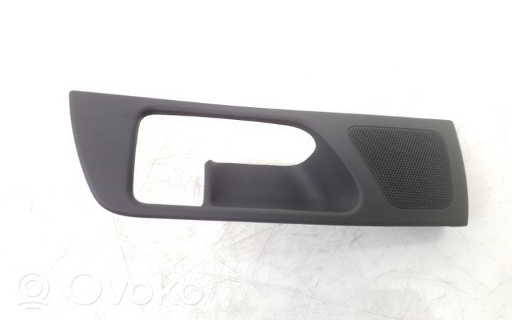 Toyota Avensis T250 Altro elemento di rivestimento della portiera posteriore 6761705040B