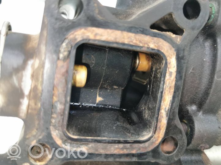 Opel Zafira B Termostato/alloggiamento del termostato 12992383