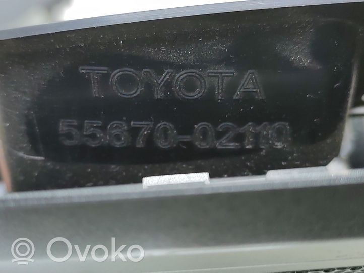 Toyota Auris 150 Kojelaudan keskiosan tuuletussuuttimen ritilä 5567002110