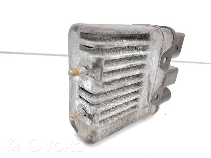 Volkswagen Transporter - Caravelle T5 Relais de ventilateur de liquide de refroidissement 7H0919506B