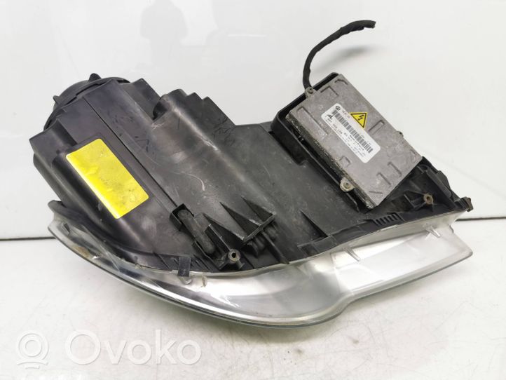 Volkswagen Touran I Lampa przednia 1T1941751A