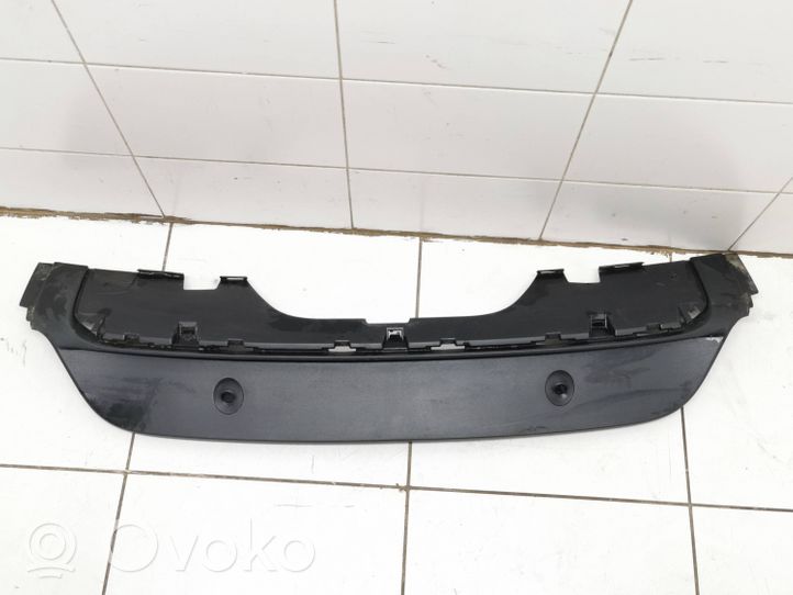 BMW X5 E70 Moulure inférieure de pare-chocs arrière 7227766