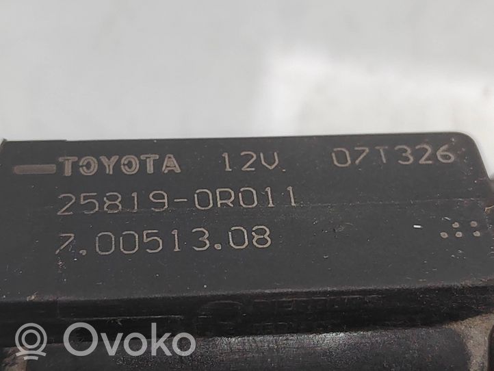 Toyota Avensis T250 Zawór ciśnienia 258190R011