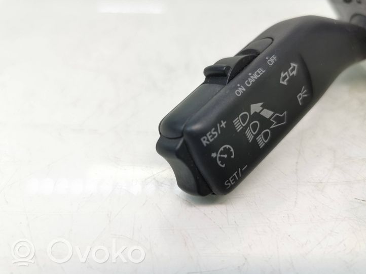 Volkswagen Golf Plus Leva/interruttore dell’indicatore di direzione e tergicristallo 1K0953503CS