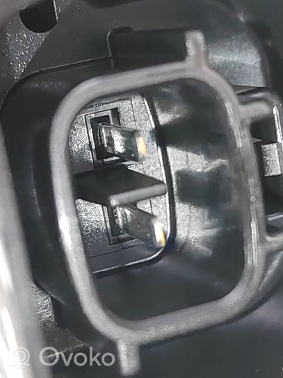 Toyota Aygo AB10 Cerradura de puerta trasera 812700