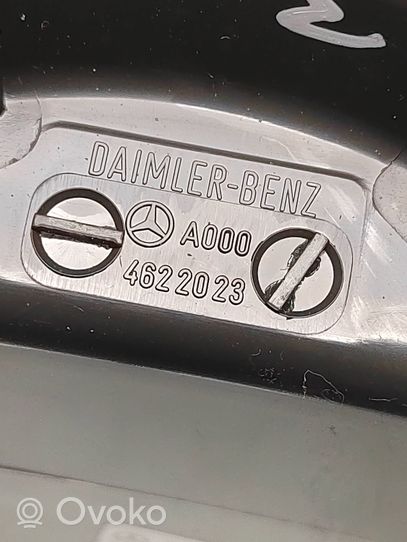 Mercedes-Benz E W211 Ohjauspyörän pylvään verhoilu A2115400845