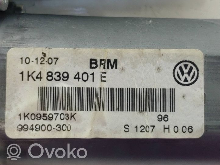 Volkswagen Golf V Aizmugurē loga pacēlāja motoriņš 1K4839401E