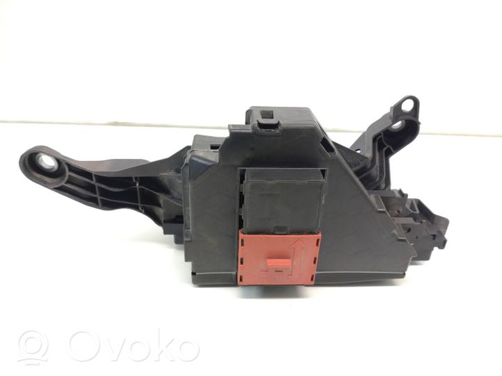 Mercedes-Benz EQC Module de fusibles A2135403539