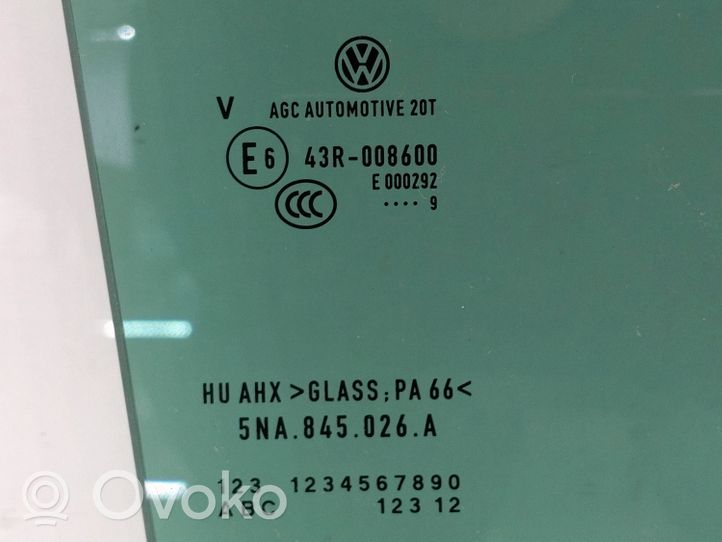 Volkswagen Tiguan Vetro del finestrino della portiera posteriore 5NA845026A