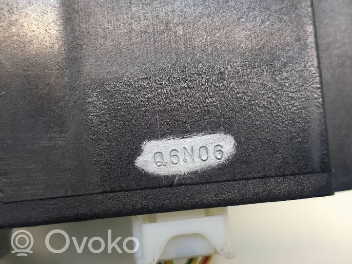 Toyota Auris E180 Pavarų perjungimo mechanizmas (kulysa) (salone) 75C583LHD