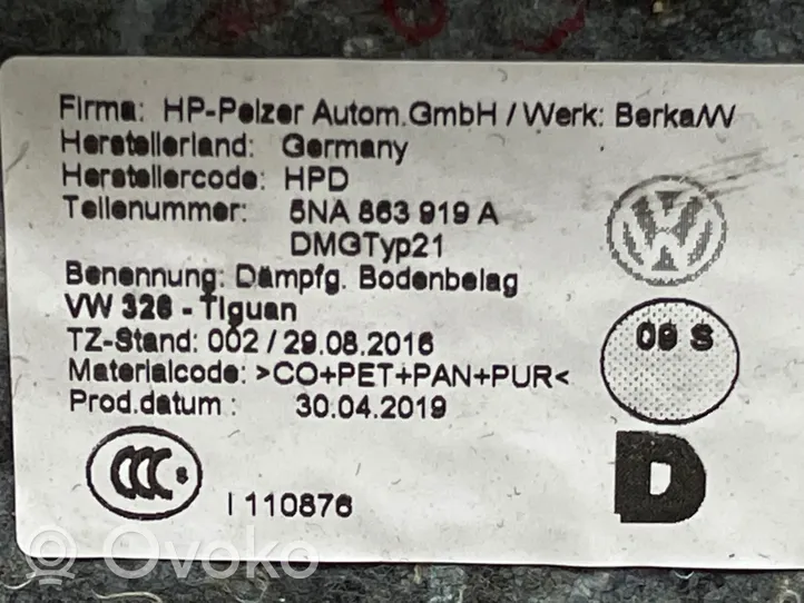 Volkswagen Tiguan Sisäinen matto 5NB863367D