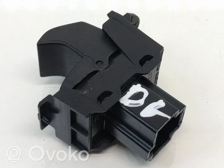 Volvo XC70 Electric window control switch 30773273