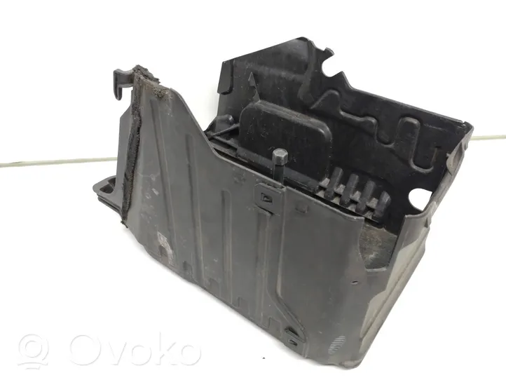 Volvo XC70 Battery box tray 31201040