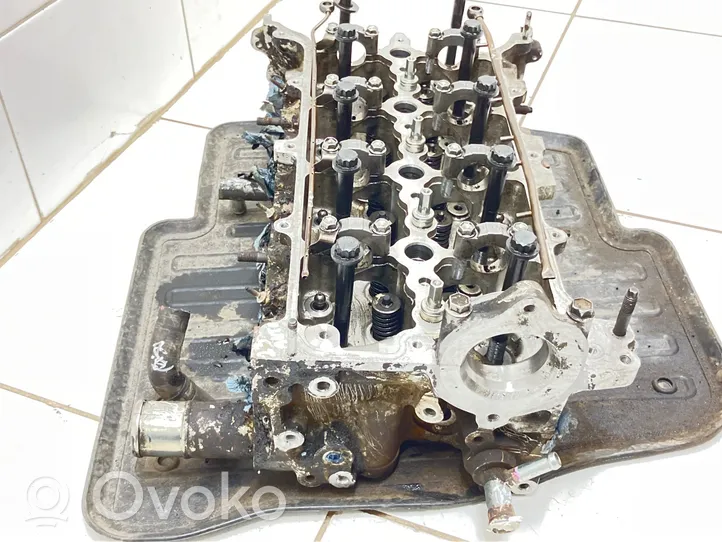 Toyota Avensis T250 Testata motore 7BB46378