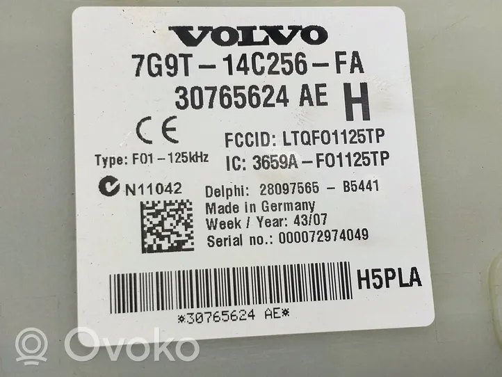 Volvo XC70 Fuse module 7G9T14C256FA