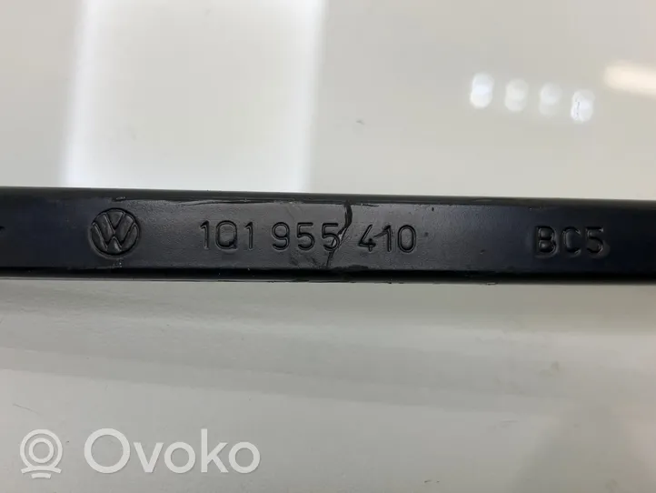 Toyota Aygo AB10 Ramię wycieraczki szyby przedniej / czołowej 1Q1955410