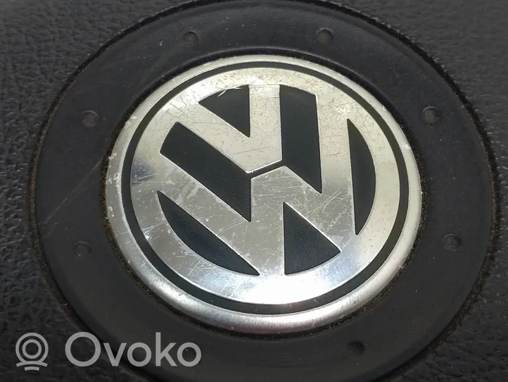 Volkswagen Golf V Vairo oro pagalvė 1K0880201BJ