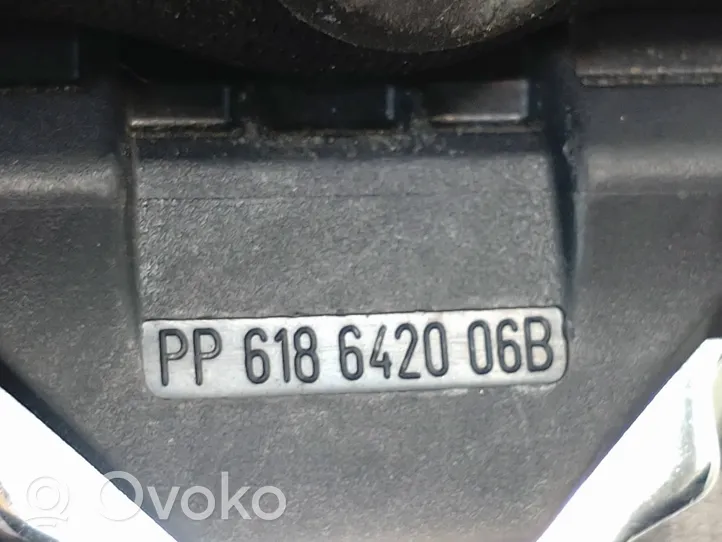 Volvo V60 Pas bezpieczeństwa fotela tylnego 39823322