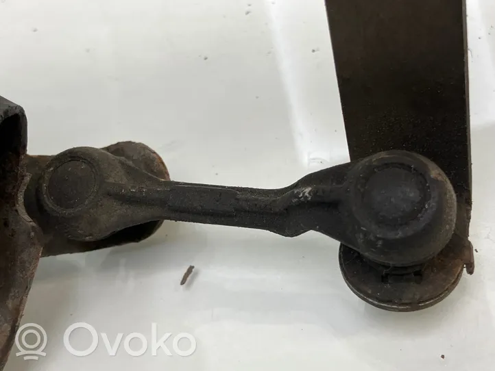 Toyota Avensis T250 Sensore di livello faro/fanale 