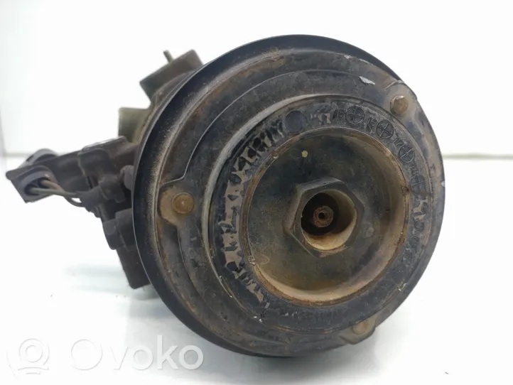 Volkswagen Up Air conditioning (A/C) compressor (pump) 1S0820803C