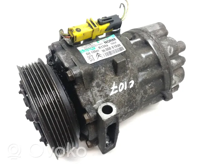 Fiat Scudo Ilmastointilaitteen kompressorin pumppu (A/C) 9686061980