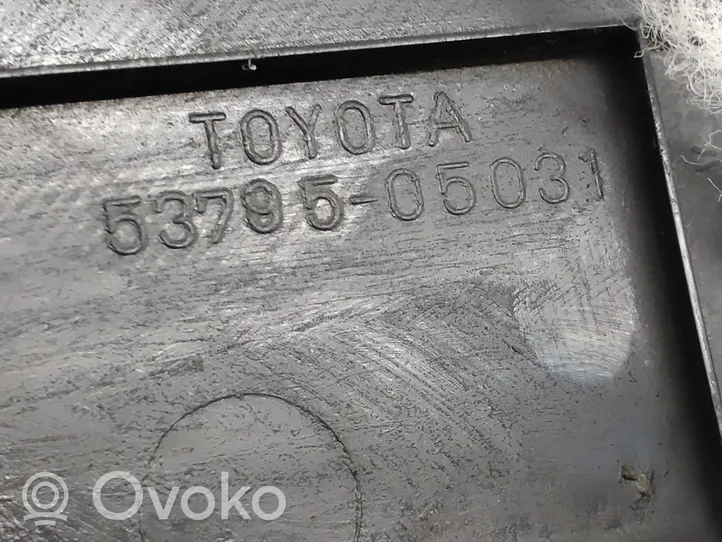 Toyota Avensis T250 Pannello di supporto del radiatore (usato) 5379505031