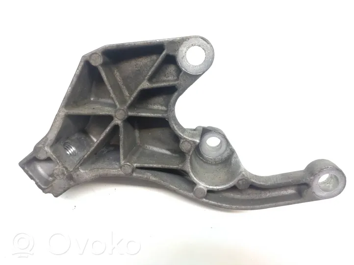 Ford Focus Supporto di montaggio scatola del cambio CV617M125UC