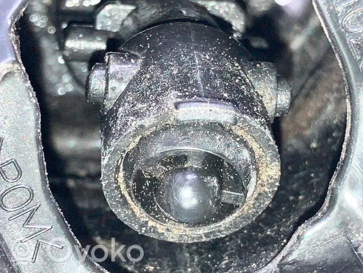 Toyota Auris E180 Lukturu mazgātāja sprausla (-as) 8520802150