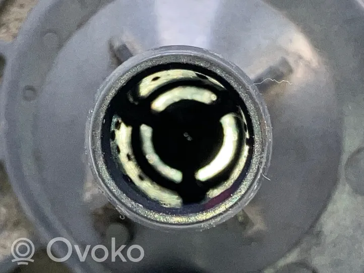 Toyota Auris E180 Pompe à eau de liquide de refroidissement G904052010