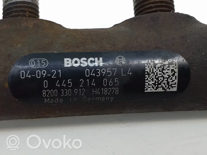 Opel Vivaro Fuel main line pipe 8200330912