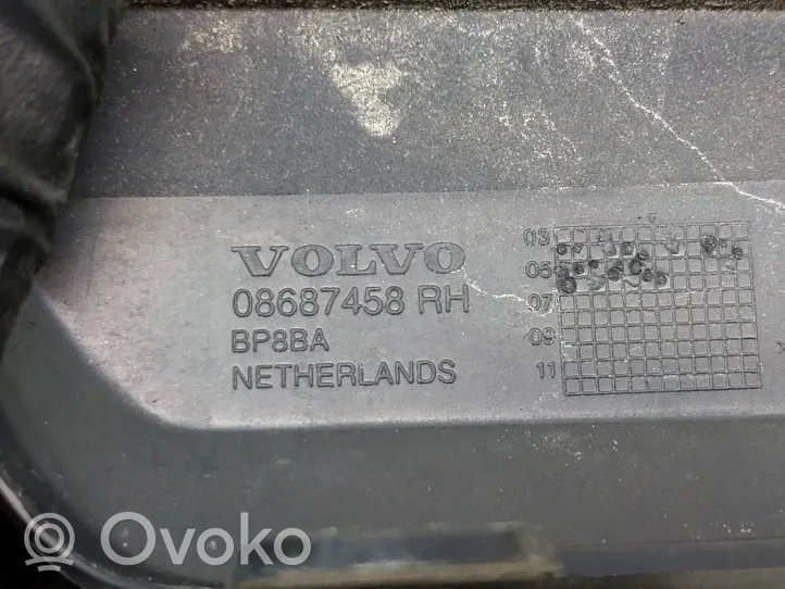 Volvo S60 Modanatura della barra di rivestimento del paraurti anteriore 08687458