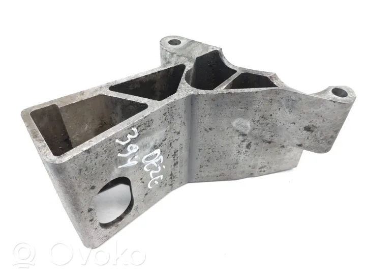 Volvo S60 Gearbox mounting bracket 30741576