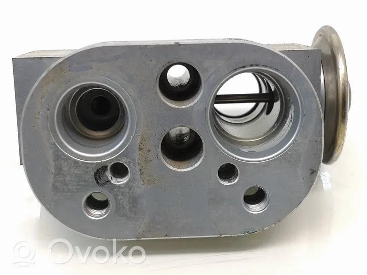 BMW 3 F30 F35 F31 Valvola ad espansione dell’aria condizionata (A/C) 9289832