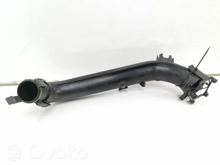 Skoda Fabia Mk3 (NJ) Трубка (трубки)/ шланг (шланги) интеркулера 04E145673b