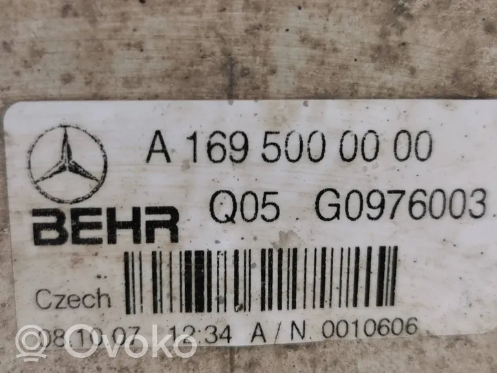 Mercedes-Benz B W245 Välijäähdyttimen jäähdytin A1695000000