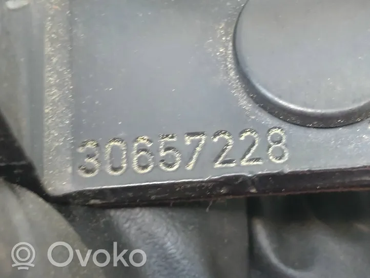 Volvo C30 Charnière de hayon 30657228