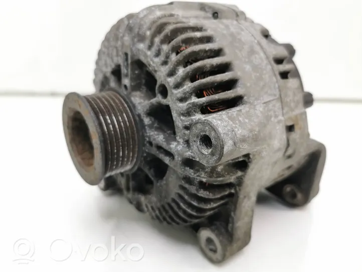 BMW 5 E60 E61 Generatore/alternatore 7797521