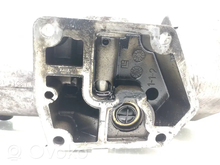 Audi A6 S6 C6 4F Supporto di montaggio del filtro dell’olio 045115389J