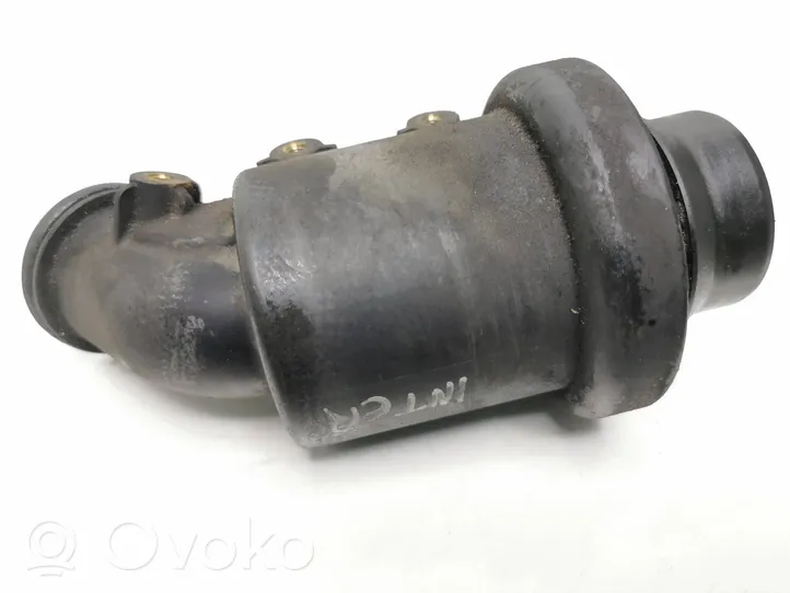 Mercedes-Benz E W212 Tube d'admission de tuyau de refroidisseur intermédiaire A6511400087