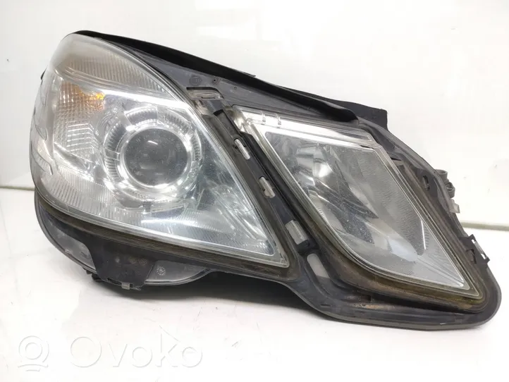 Mercedes-Benz E W212 Faro delantero/faro principal A2128208261